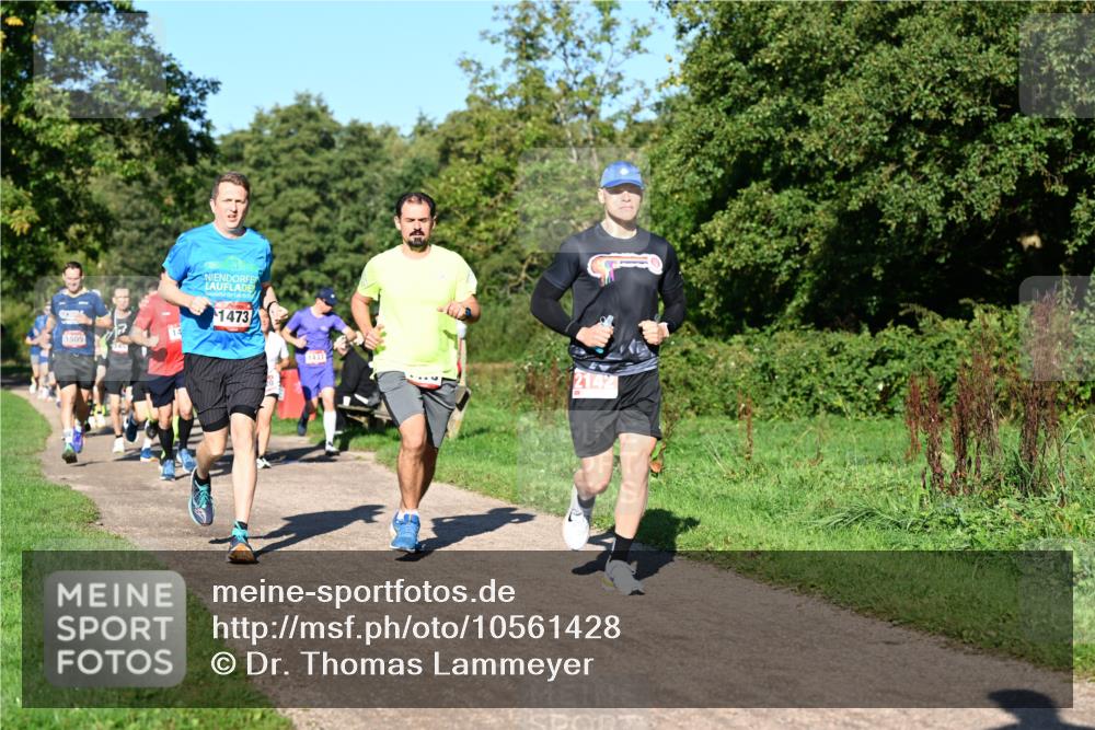 27.09.2026 - 34. Volkslauf durch das schöne Alstertal Dr. Thomas Lammeyer http://msf.ph/oto/10561428 27.09.2026 10:04:41 Laufen 1505, 1473, 1433, 2142 meine-sportfotos.de