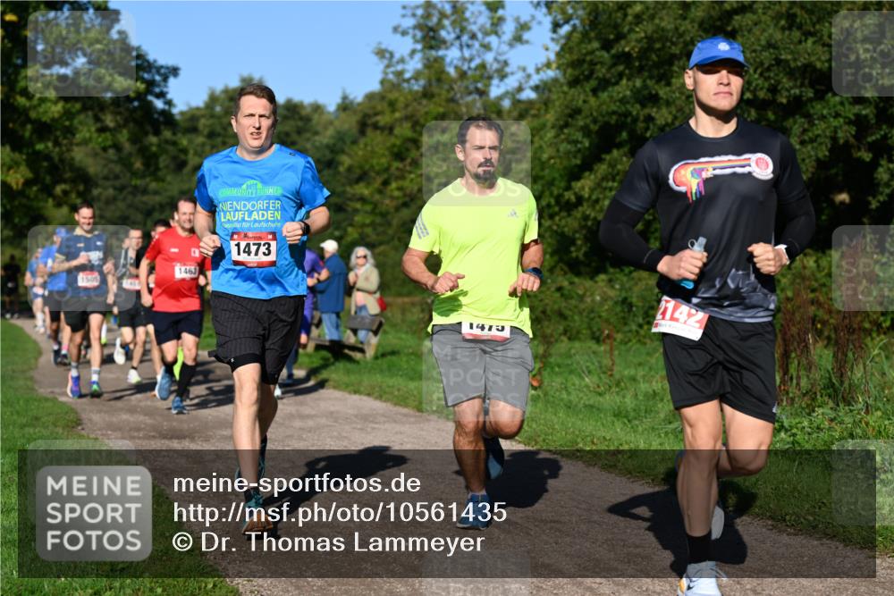 27.09.2026 - 35. Volkslauf durch das schöne Alstertal Dr. Thomas Lammeyer http://msf.ph/oto/10561435 27.09.2026 10:04:42 Laufen 79, 146, 1473, 1473, 142 meine-sportfotos.de