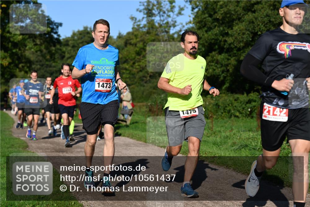 27.09.2026 - 34. Volkslauf durch das schöne Alstertal Dr. Thomas Lammeyer http://msf.ph/oto/10561437 27.09.2026 10:04:43 Laufen 1463, 1473, 1475, 2142 meine-sportfotos.de