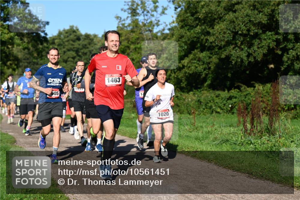 27.09.2026 - 35. Volkslauf durch das schöne Alstertal Dr. Thomas Lammeyer http://msf.ph/oto/10561451 27.09.2026 10:04:45 Laufen 505, 1491, 1463, 14, 1020 meine-sportfotos.de