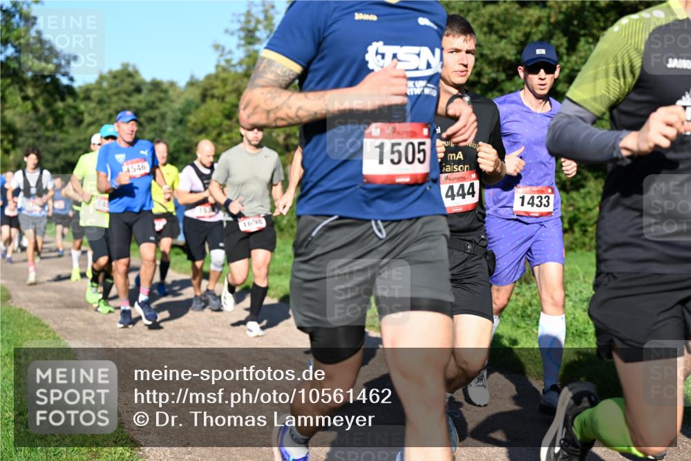 27.09.2026 - 35. Volkslauf durch das schöne Alstertal Dr. Thomas Lammeyer http://msf.ph/oto/10561462 27.09.2026 10:04:47 Laufen 4546, 1698, 1505, 444, 1433 meine-sportfotos.de