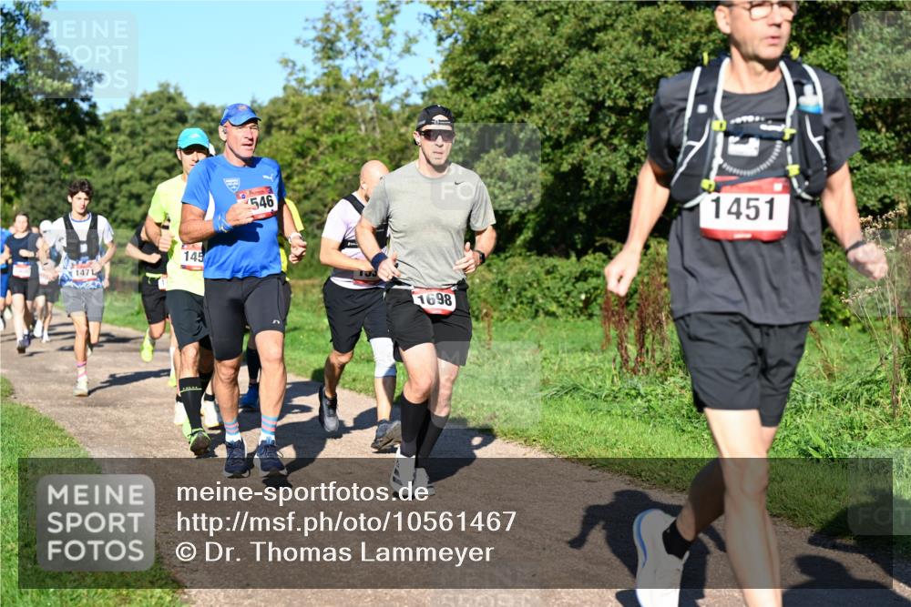 27.09.2026 - 34. Volkslauf durch das schöne Alstertal Dr. Thomas Lammeyer http://msf.ph/oto/10561467 27.09.2026 10:04:48 Laufen 1471, 145, 546, 1698, 1451 meine-sportfotos.de