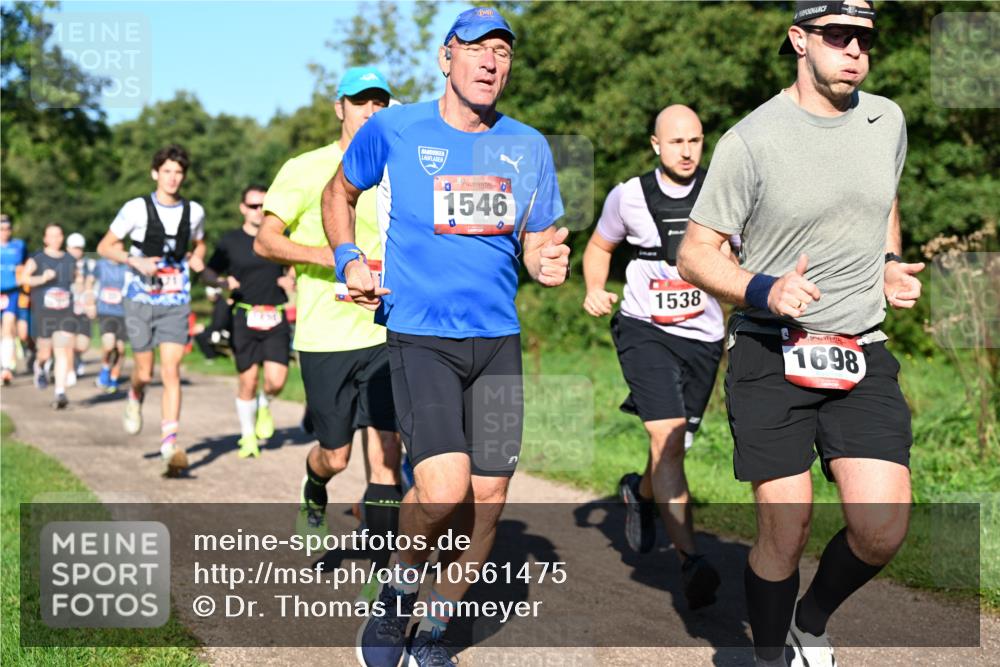 27.09.2026 - 34. Volkslauf durch das schöne Alstertal Dr. Thomas Lammeyer http://msf.ph/oto/10561475 27.09.2026 10:04:49 Laufen 1546, 1538, 1698 meine-sportfotos.de