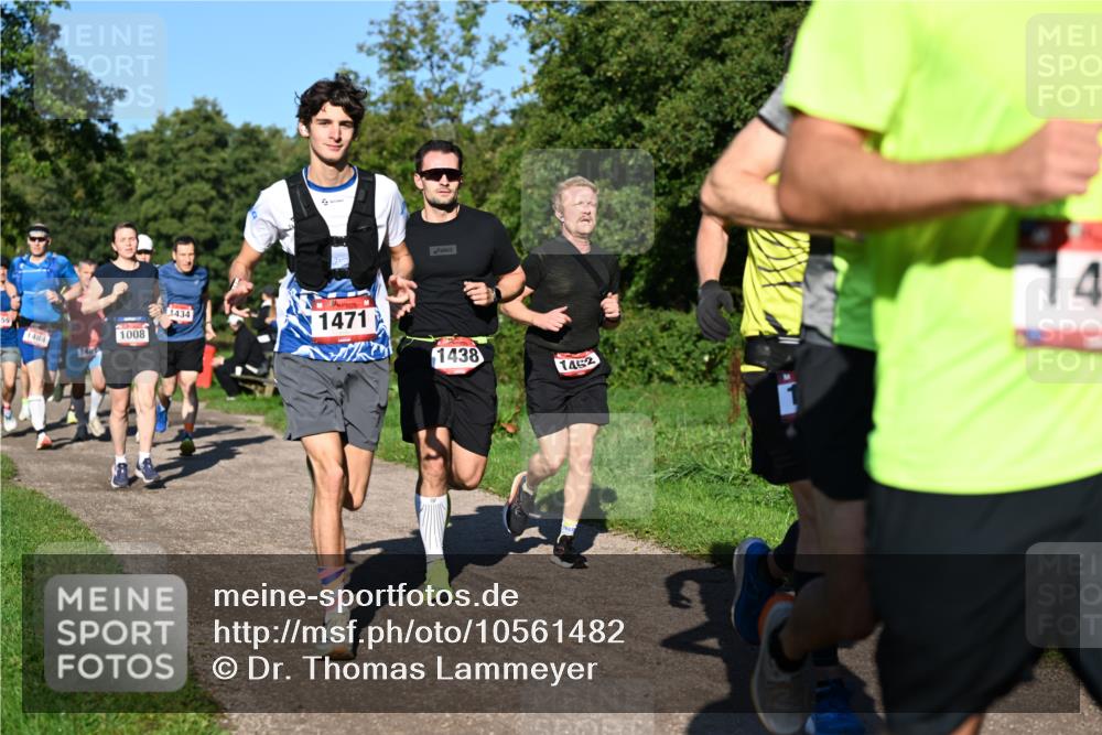 27.09.2026 - 35. Volkslauf durch das schöne Alstertal Dr. Thomas Lammeyer http://msf.ph/oto/10561482 27.09.2026 10:04:50 Laufen 1484, 14, 1008, 1434, 1471, 1438, 1452 meine-sportfotos.de