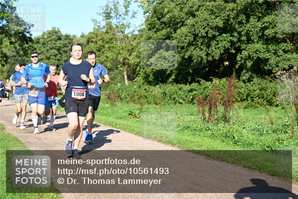 27.09.2026 - 35. Volkslauf durch das schöne Alstertal Dr. Thomas Lammeyer http://msf.ph/oto/10561493 27.09.2026 10:04:52 Laufen 1484, 1008, 1481 meine-sportfotos.de