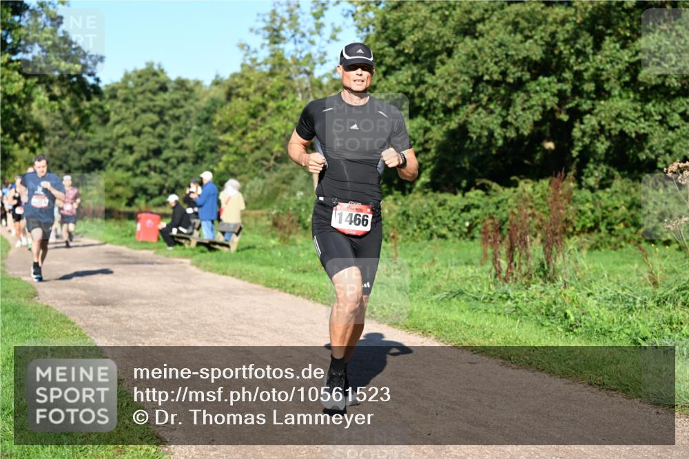 27.09.2026 - 35. Volkslauf durch das schöne Alstertal Dr. Thomas Lammeyer http://msf.ph/oto/10561523 27.09.2026 10:04:57 Laufen 1466 meine-sportfotos.de