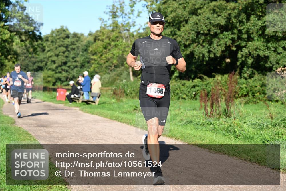 27.09.2026 - 35. Volkslauf durch das schöne Alstertal Dr. Thomas Lammeyer http://msf.ph/oto/10561524 27.09.2026 10:04:57 Laufen 1466 meine-sportfotos.de