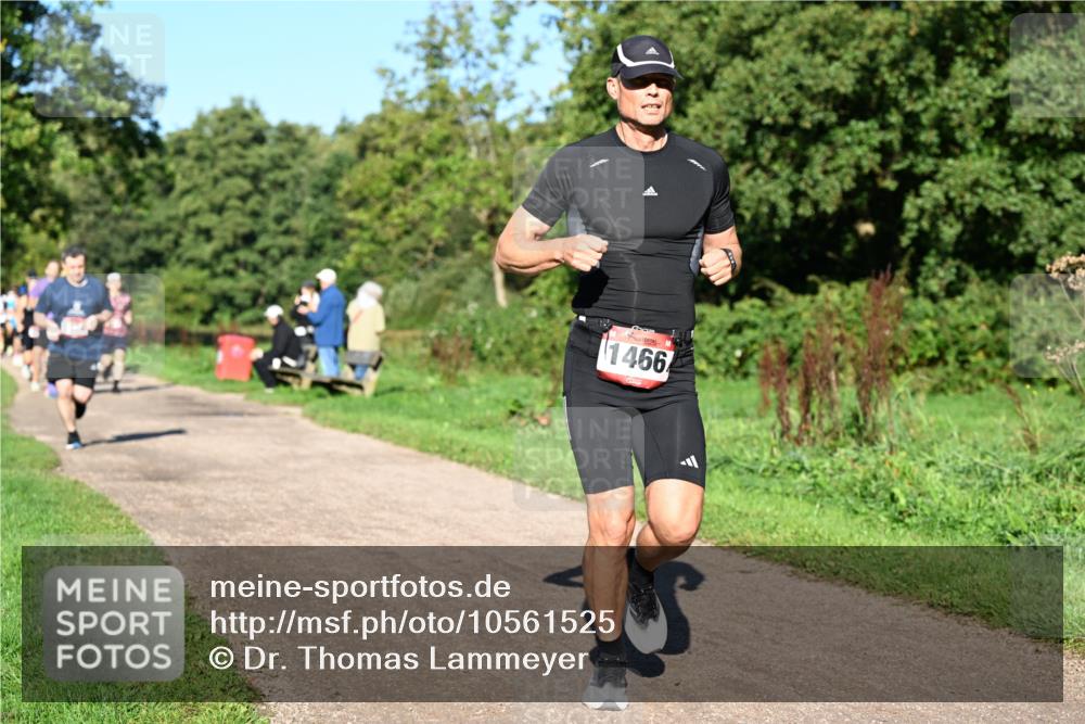 27.09.2026 - 34. Volkslauf durch das schöne Alstertal Dr. Thomas Lammeyer http://msf.ph/oto/10561525 27.09.2026 10:04:57 Laufen 1466 meine-sportfotos.de