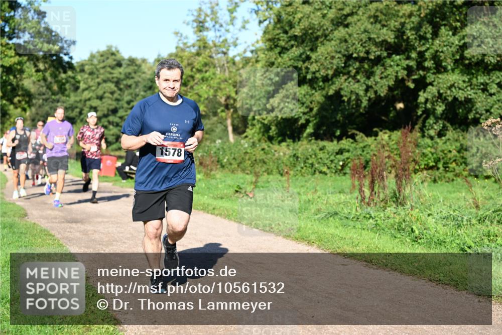 27.09.2026 - 35. Volkslauf durch das schöne Alstertal Dr. Thomas Lammeyer http://msf.ph/oto/10561532 27.09.2026 10:05:00 Laufen 1578 meine-sportfotos.de