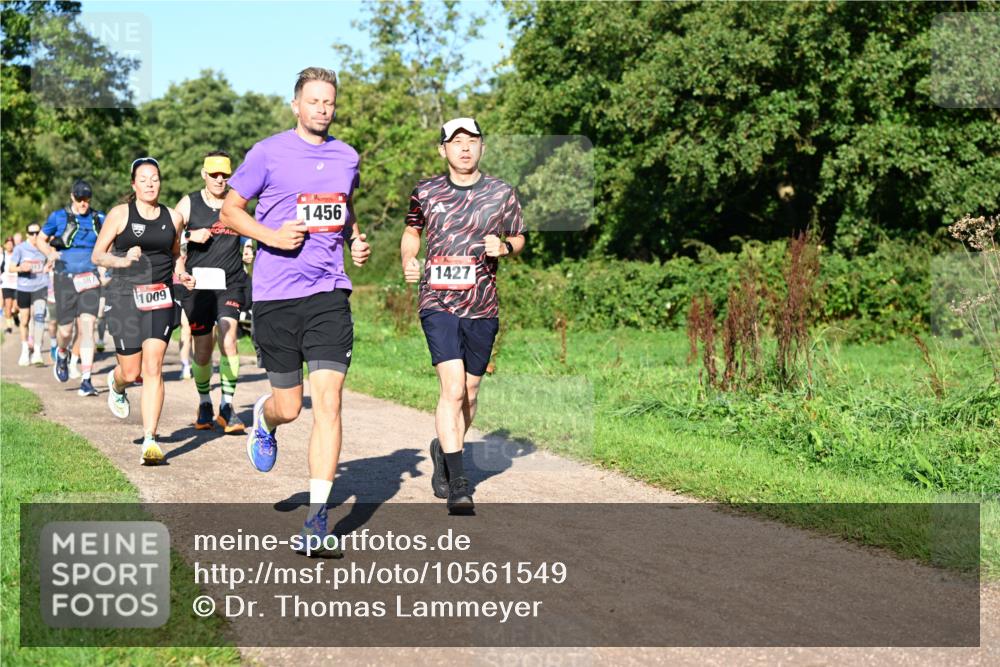 27.09.2026 - 35. Volkslauf durch das schöne Alstertal Dr. Thomas Lammeyer http://msf.ph/oto/10561549 27.09.2026 10:05:03 Laufen 1009, 1456, 1427 meine-sportfotos.de
