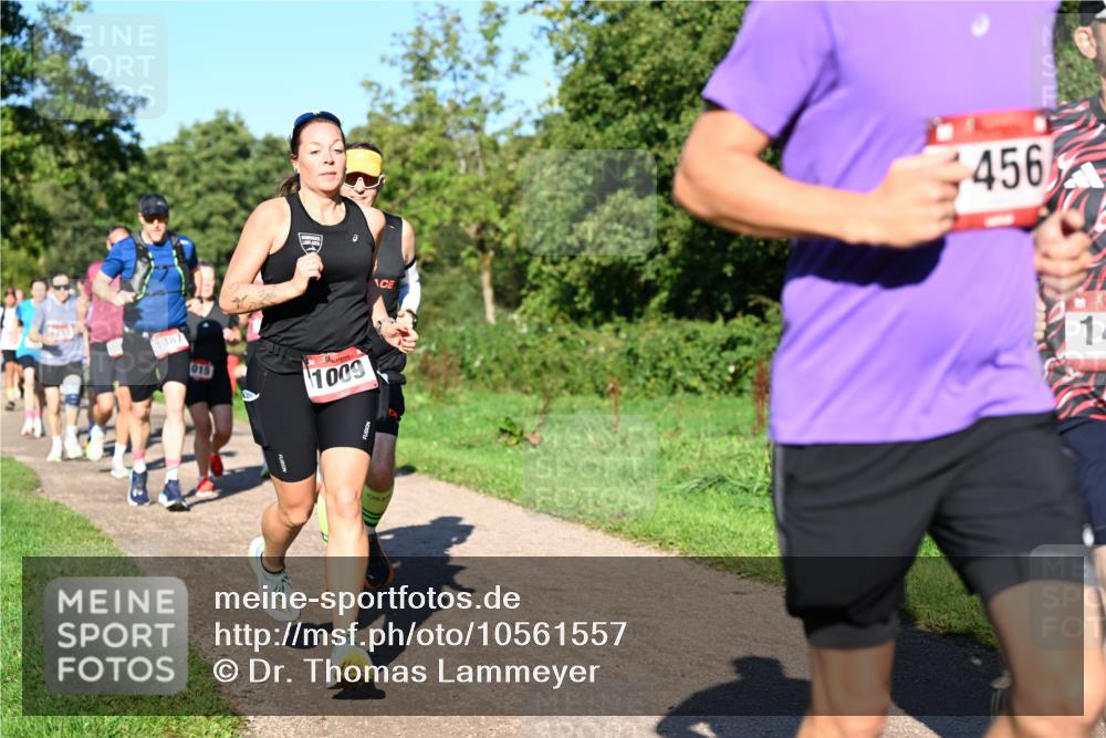 27.09.2026 - 35. Volkslauf durch das schöne Alstertal Dr. Thomas Lammeyer http://msf.ph/oto/10561557 27.09.2026 10:05:04 Laufen 1187, 015, 1009, 456, 14 meine-sportfotos.de