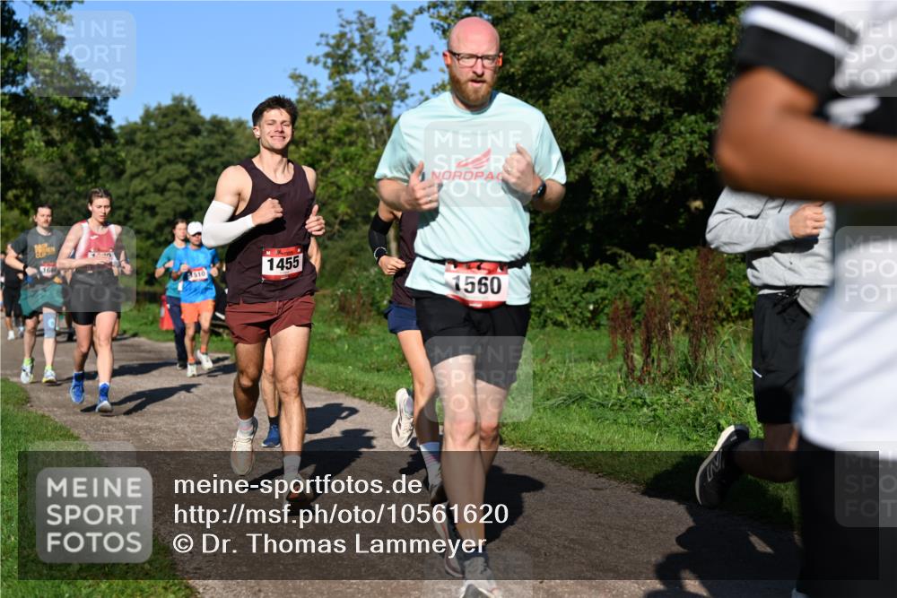 27.09.2026 - 35. Volkslauf durch das schöne Alstertal Dr. Thomas Lammeyer http://msf.ph/oto/10561620 27.09.2026 10:05:14 Laufen 166, 510, 1455, 1560 meine-sportfotos.de