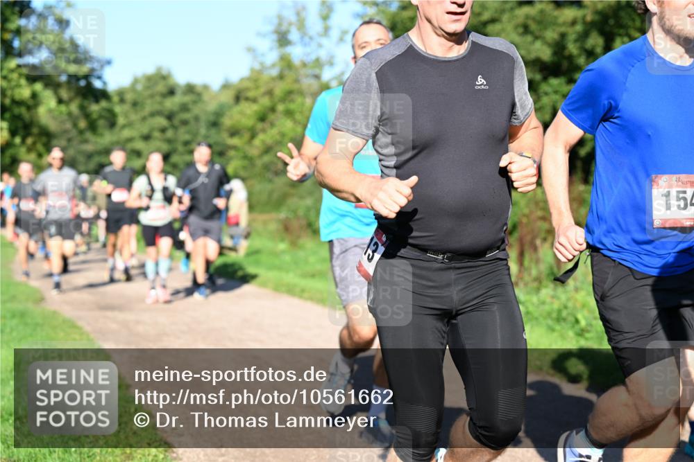 27.09.2026 - 35. Volkslauf durch das schöne Alstertal Dr. Thomas Lammeyer http://msf.ph/oto/10561662 27.09.2026 10:05:24 Laufen 154 meine-sportfotos.de