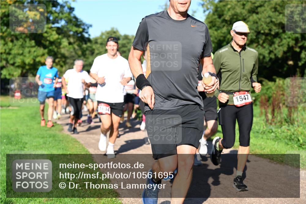 27.09.2026 - 35. Volkslauf durch das schöne Alstertal Dr. Thomas Lammeyer http://msf.ph/oto/10561695 27.09.2026 10:05:31 Laufen 1634, 1547 meine-sportfotos.de