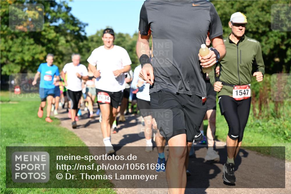 27.09.2026 - 35. Volkslauf durch das schöne Alstertal Dr. Thomas Lammeyer http://msf.ph/oto/10561696 27.09.2026 10:05:31 Laufen 1547, 1634 meine-sportfotos.de