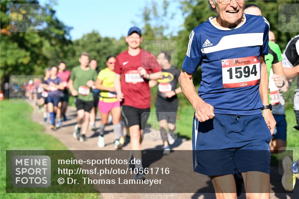 27.09.2026 - 35. Volkslauf durch das schöne Alstertal Dr. Thomas Lammeyer http://msf.ph/oto/10561716 27.09.2026 10:05:37 Laufen 1688, 1594 meine-sportfotos.de