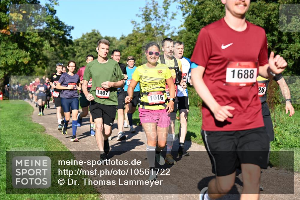 27.09.2026 - 35. Volkslauf durch das schöne Alstertal Dr. Thomas Lammeyer http://msf.ph/oto/10561722 27.09.2026 10:05:38 Laufen 50, 1467, 1016, 1688, 26 meine-sportfotos.de
