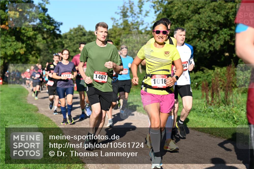 27.09.2026 - 35. Volkslauf durch das schöne Alstertal Dr. Thomas Lammeyer http://msf.ph/oto/10561724 27.09.2026 10:05:39 Laufen 1132, 1467, 531, 1016, 64 meine-sportfotos.de