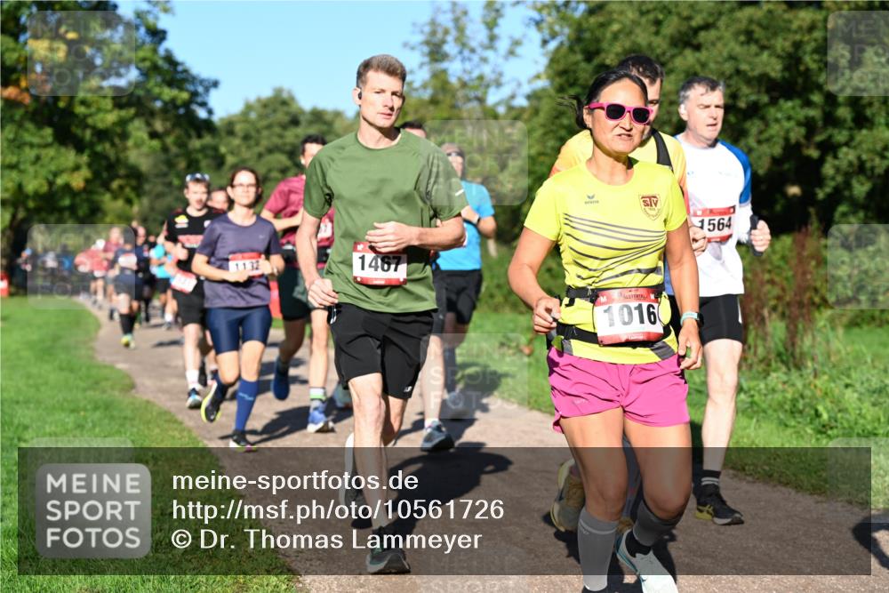 27.09.2026 - 35. Volkslauf durch das schöne Alstertal Dr. Thomas Lammeyer http://msf.ph/oto/10561726 27.09.2026 10:05:39 Laufen 1132, 1467, 1016, 1564 meine-sportfotos.de