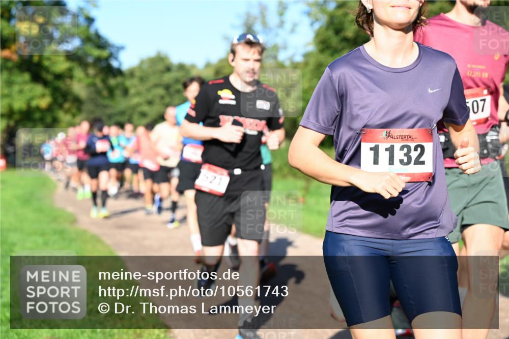 27.09.2026 - 35. Volkslauf durch das schöne Alstertal Dr. Thomas Lammeyer http://msf.ph/oto/10561743 27.09.2026 10:05:41 Laufen 521, 1132, 42, 395, 507 meine-sportfotos.de
