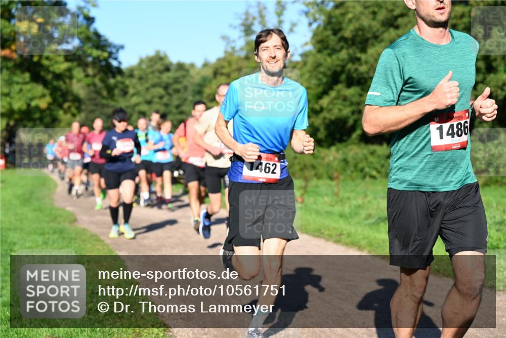 27.09.2026 - 35. Volkslauf durch das schöne Alstertal Dr. Thomas Lammeyer http://msf.ph/oto/10561751 27.09.2026 10:05:43 Laufen 1462, 1486 meine-sportfotos.de