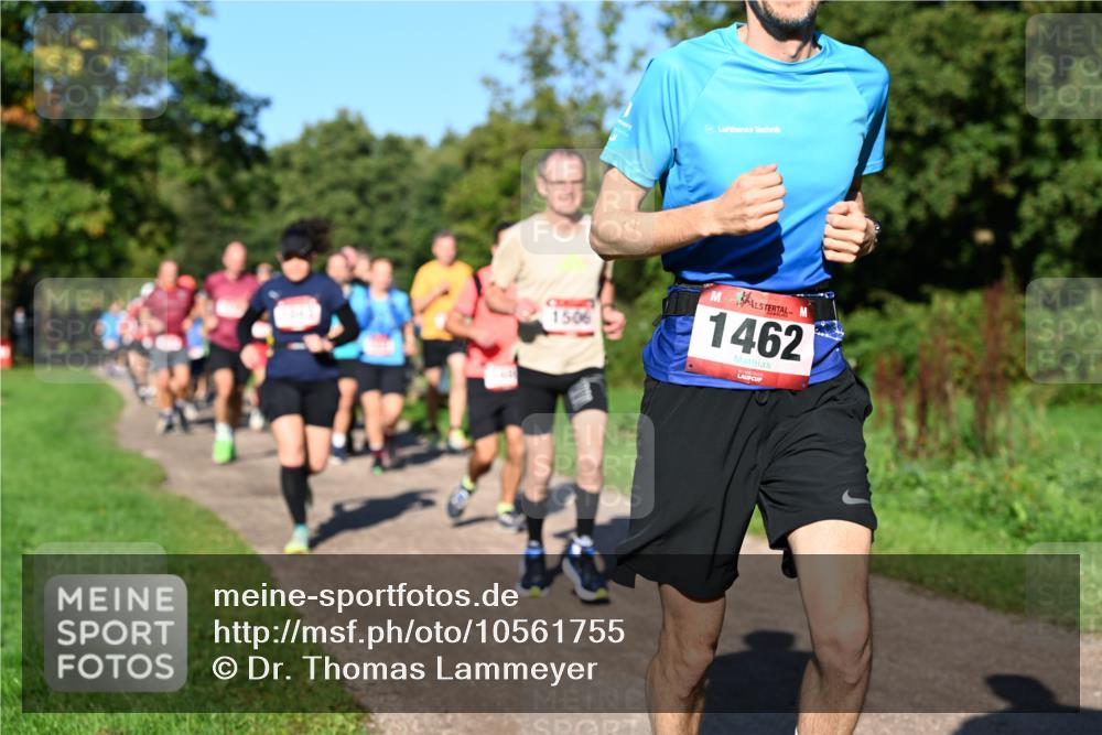 27.09.2026 - 35. Volkslauf durch das schöne Alstertal Dr. Thomas Lammeyer http://msf.ph/oto/10561755 27.09.2026 10:05:43 Laufen 1506, 1462 meine-sportfotos.de