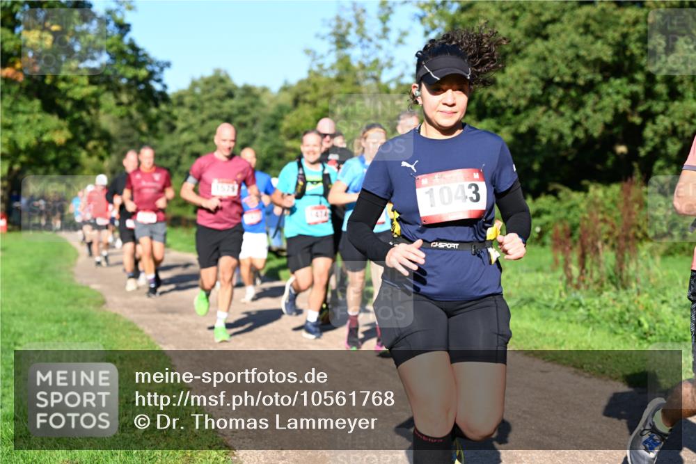 27.09.2026 - 35. Volkslauf durch das schöne Alstertal Dr. Thomas Lammeyer http://msf.ph/oto/10561768 27.09.2026 10:05:45 Laufen 1579, 474, 1043 meine-sportfotos.de