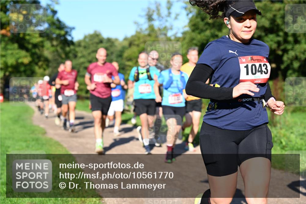 27.09.2026 - 35. Volkslauf durch das schöne Alstertal Dr. Thomas Lammeyer http://msf.ph/oto/10561770 27.09.2026 10:05:46 Laufen 1043 meine-sportfotos.de