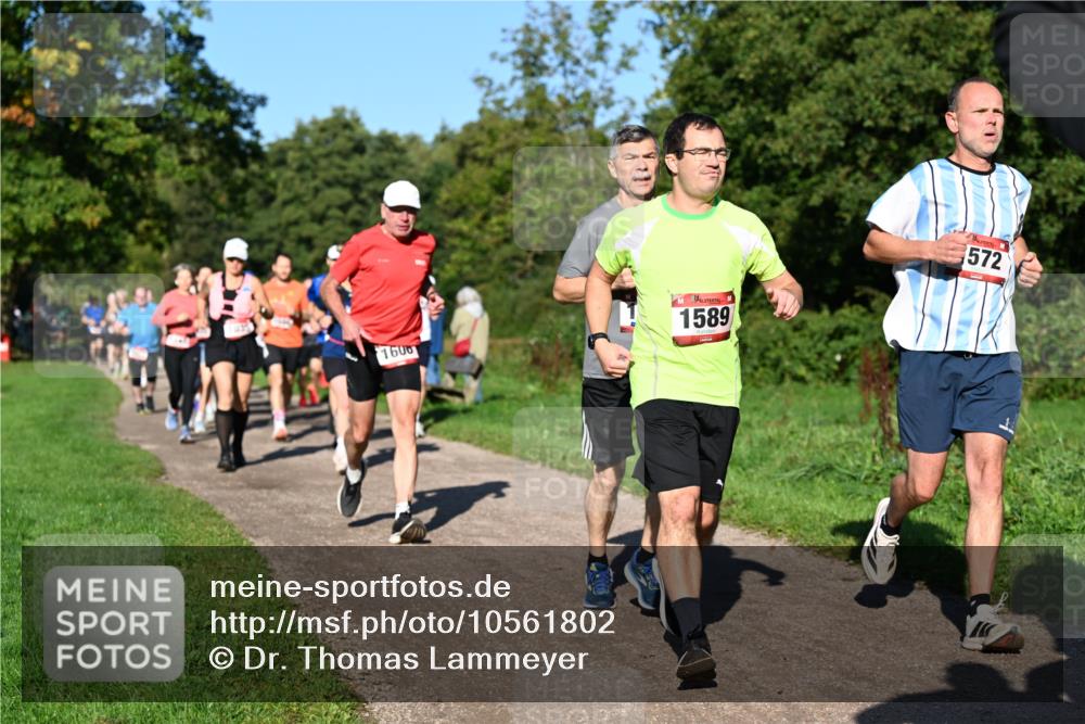 27.09.2026 - 35. Volkslauf durch das schöne Alstertal Dr. Thomas Lammeyer http://msf.ph/oto/10561802 27.09.2026 10:05:51 Laufen 1606, 1589, 572 meine-sportfotos.de