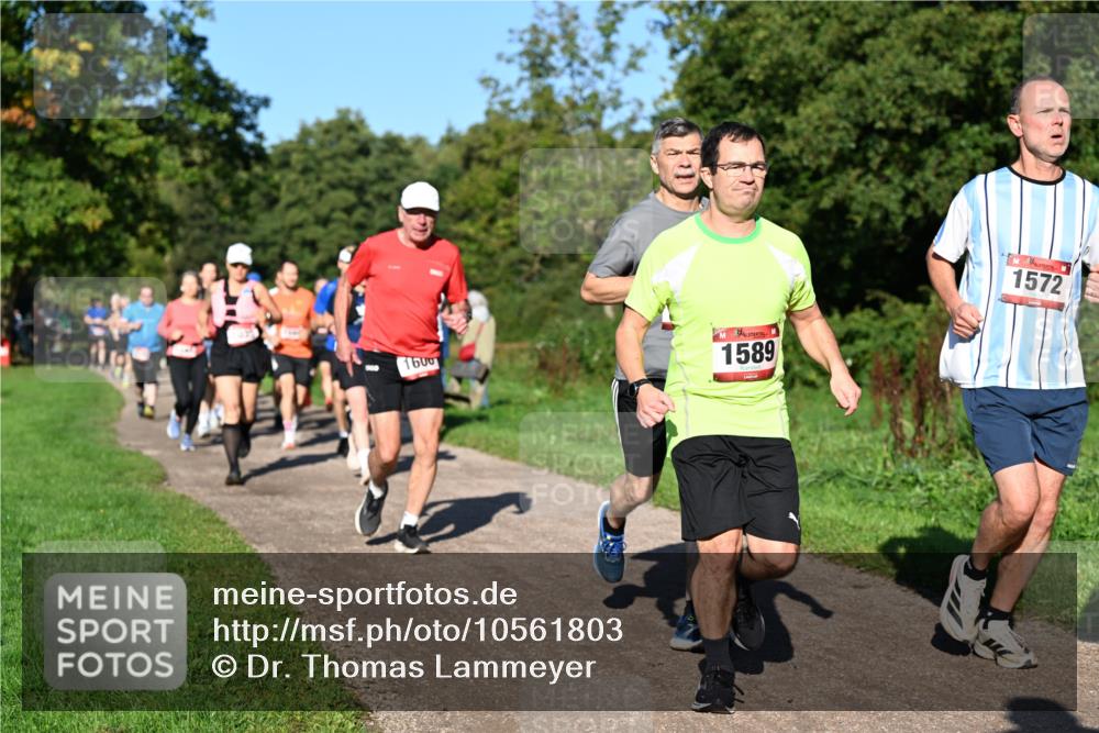 27.09.2026 - 35. Volkslauf durch das schöne Alstertal Dr. Thomas Lammeyer http://msf.ph/oto/10561803 27.09.2026 10:05:51 Laufen 1600, 1589, 1572 meine-sportfotos.de