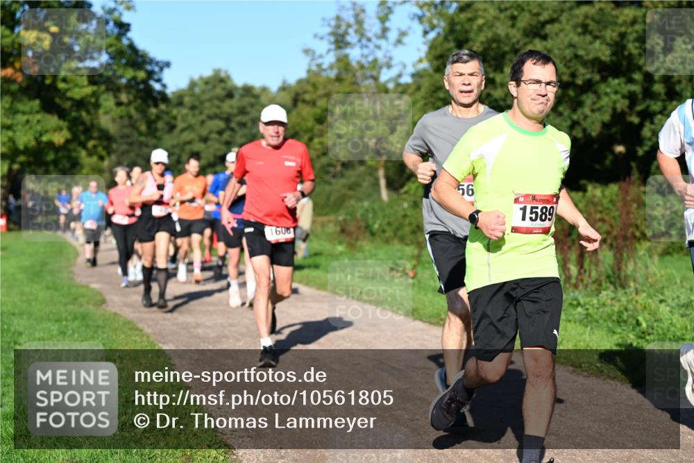 27.09.2026 - 35. Volkslauf durch das schöne Alstertal Dr. Thomas Lammeyer http://msf.ph/oto/10561805 27.09.2026 10:05:51 Laufen 1600, 56, 1589 meine-sportfotos.de