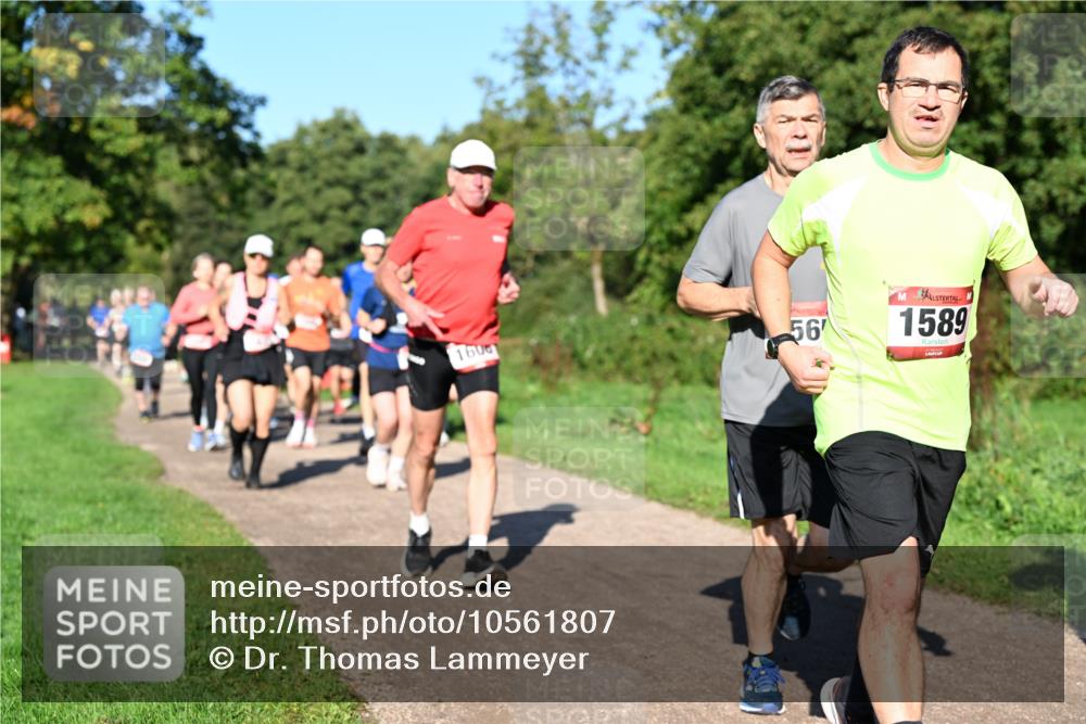 27.09.2026 - 35. Volkslauf durch das schöne Alstertal Dr. Thomas Lammeyer http://msf.ph/oto/10561807 27.09.2026 10:05:51 Laufen 1600, 56, 1589 meine-sportfotos.de