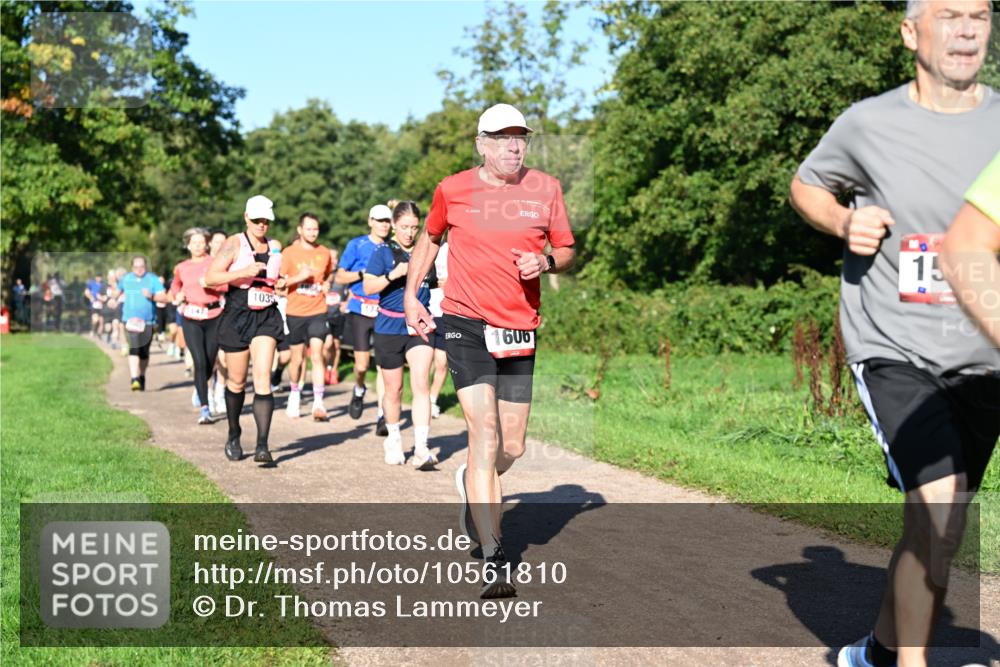 27.09.2026 - 35. Volkslauf durch das schöne Alstertal Dr. Thomas Lammeyer http://msf.ph/oto/10561810 27.09.2026 10:05:52 Laufen 1035, 1606, 15 meine-sportfotos.de