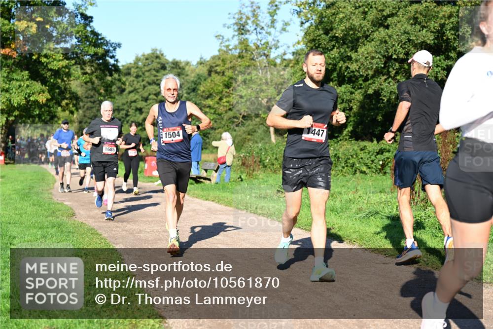 27.09.2026 - 35. Volkslauf durch das schöne Alstertal Dr. Thomas Lammeyer http://msf.ph/oto/10561870 27.09.2026 10:06:01 Laufen 1685, 1504, 1447 meine-sportfotos.de