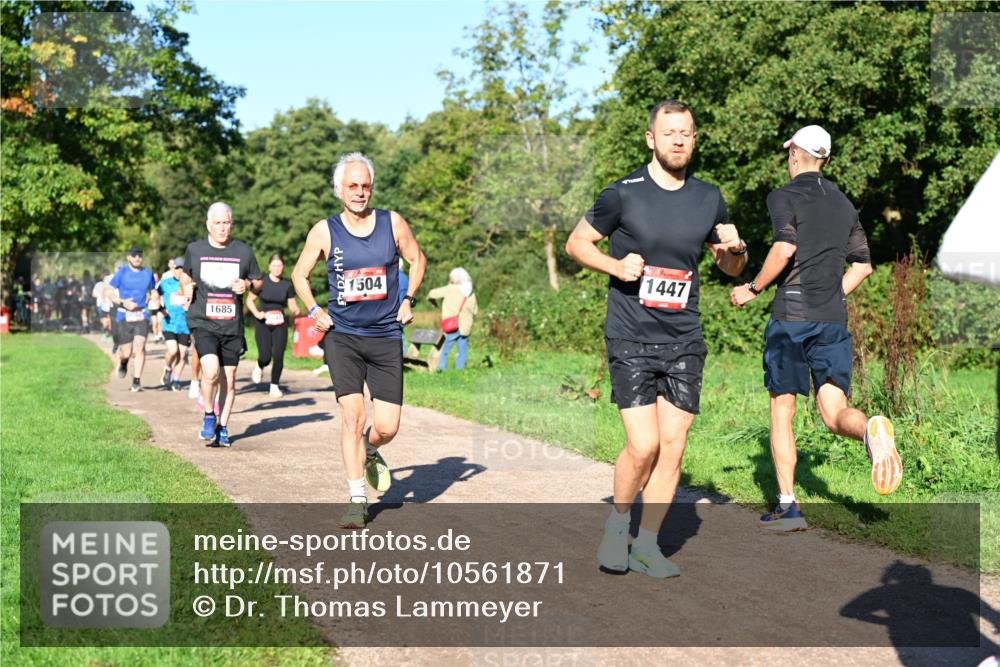 27.09.2026 - 35. Volkslauf durch das schöne Alstertal Dr. Thomas Lammeyer http://msf.ph/oto/10561871 27.09.2026 10:06:01 Laufen 1685, 1504, 1447 meine-sportfotos.de