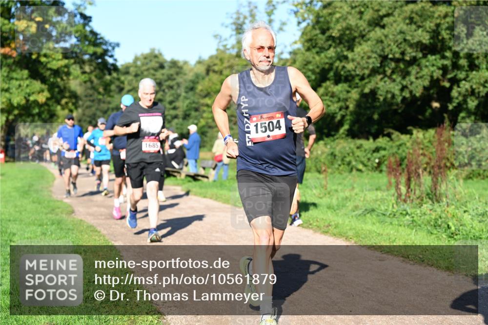 27.09.2026 - 35. Volkslauf durch das schöne Alstertal Dr. Thomas Lammeyer http://msf.ph/oto/10561879 27.09.2026 10:06:03 Laufen 1685, 1504 meine-sportfotos.de