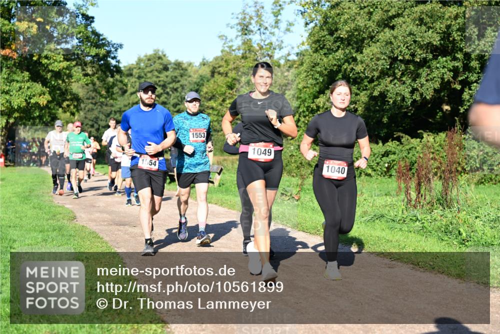 27.09.2026 - 35. Volkslauf durch das schöne Alstertal Dr. Thomas Lammeyer http://msf.ph/oto/10561899 27.09.2026 10:06:06 Laufen 1627, 1554, 1553, 1049, 1040 meine-sportfotos.de