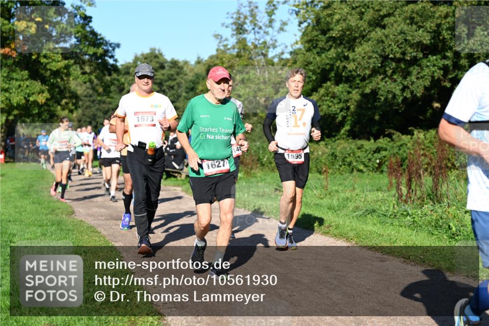 27.09.2026 - 35. Volkslauf durch das schöne Alstertal Dr. Thomas Lammeyer http://msf.ph/oto/10561930 27.09.2026 10:06:12 Laufen 104, 1673, 148, 1627, 1595 meine-sportfotos.de