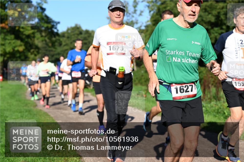 27.09.2026 - 35. Volkslauf durch das schöne Alstertal Dr. Thomas Lammeyer http://msf.ph/oto/10561936 27.09.2026 10:06:13 Laufen 1673, 1627, 159 meine-sportfotos.de