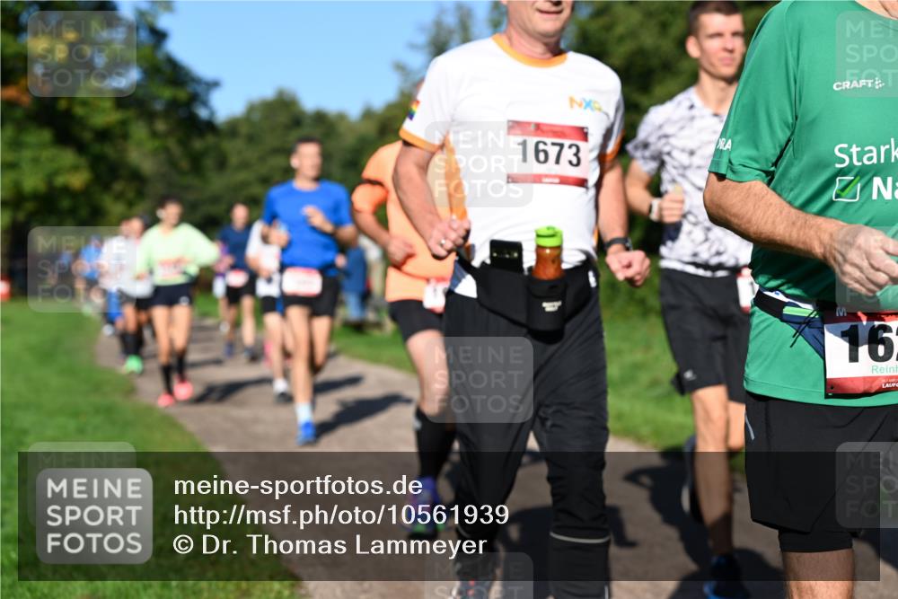 27.09.2026 - 35. Volkslauf durch das schöne Alstertal Dr. Thomas Lammeyer http://msf.ph/oto/10561939 27.09.2026 10:06:13 Laufen 1673, 16 meine-sportfotos.de