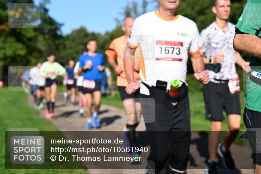 27.09.2026 - 35. Volkslauf durch das schöne Alstertal Dr. Thomas Lammeyer http://msf.ph/oto/10561940 27.09.2026 10:06:14 Laufen 1673 meine-sportfotos.de