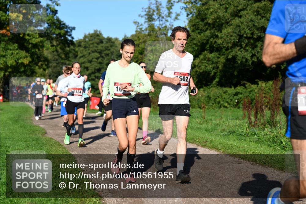 27.09.2026 - 35. Volkslauf durch das schöne Alstertal Dr. Thomas Lammeyer http://msf.ph/oto/10561955 27.09.2026 10:06:16 Laufen 1124, 16, 602 meine-sportfotos.de