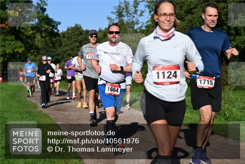27.09.2026 - 35. Volkslauf durch das schöne Alstertal Dr. Thomas Lammeyer http://msf.ph/oto/10561976 27.09.2026 10:06:19 Laufen 107, 172, 1664, 1124, 1715 meine-sportfotos.de