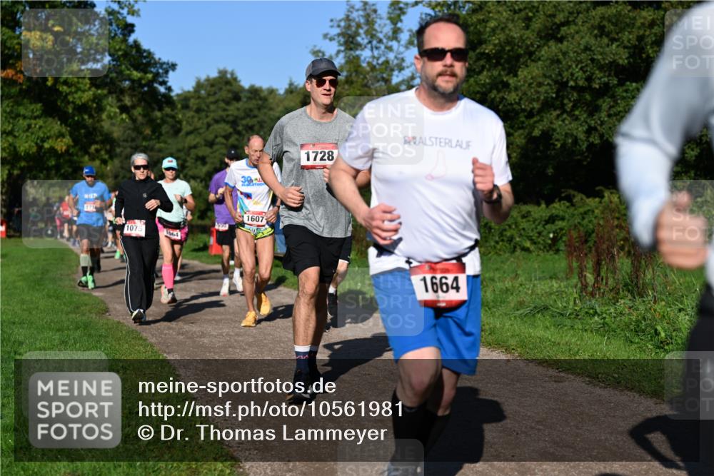 27.09.2026 - 35. Volkslauf durch das schöne Alstertal Dr. Thomas Lammeyer http://msf.ph/oto/10561981 27.09.2026 10:06:20 Laufen 30, 1728, 1075, 1064, 950, 1607, 1664 meine-sportfotos.de