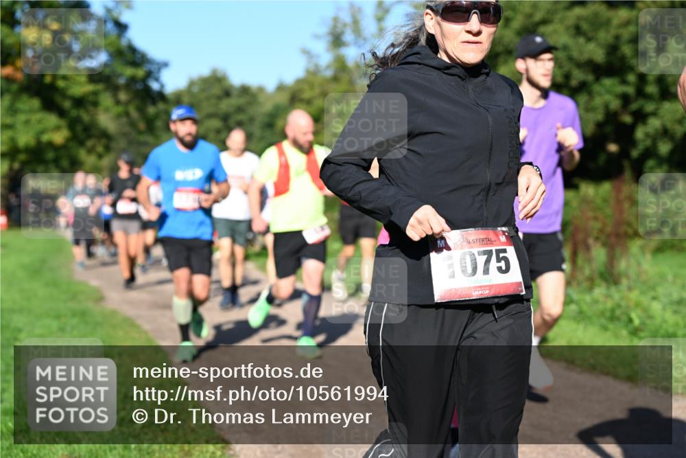 27.09.2026 - 35. Volkslauf durch das schöne Alstertal Dr. Thomas Lammeyer http://msf.ph/oto/10561994 27.09.2026 10:06:23 Laufen 1075 meine-sportfotos.de