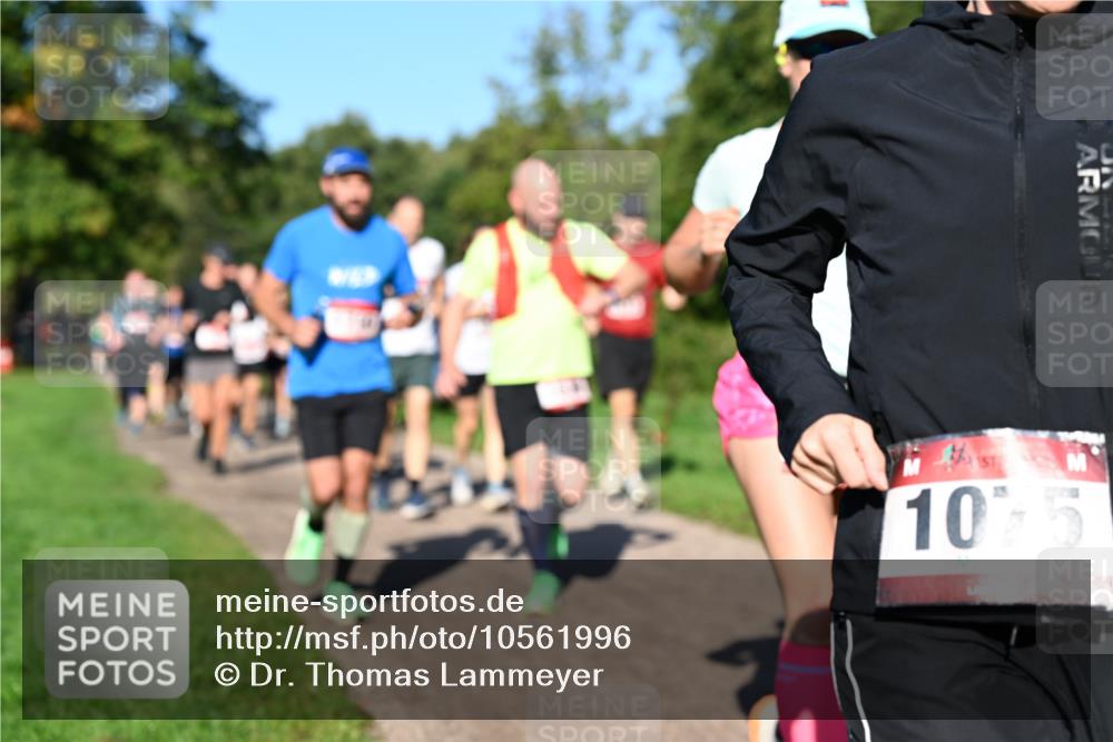 27.09.2026 - 35. Volkslauf durch das schöne Alstertal Dr. Thomas Lammeyer http://msf.ph/oto/10561996 27.09.2026 10:06:24 Laufen 10, 5 meine-sportfotos.de