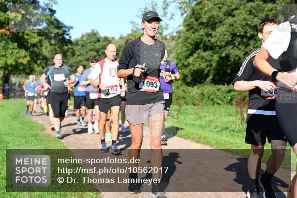 27.09.2026 - 35. Volkslauf durch das schöne Alstertal Dr. Thomas Lammeyer http://msf.ph/oto/10562017 27.09.2026 10:06:28 Laufen 1754, 1093, 57 meine-sportfotos.de
