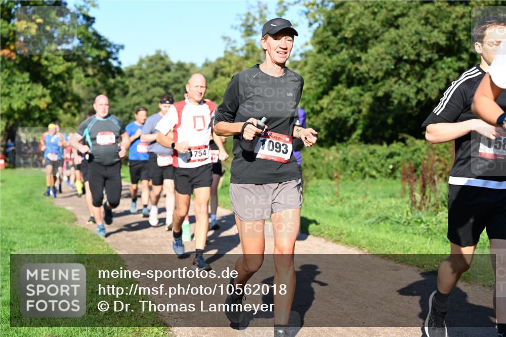 27.09.2026 - 35. Volkslauf durch das schöne Alstertal Dr. Thomas Lammeyer http://msf.ph/oto/10562018 27.09.2026 10:06:28 Laufen 754, 1093, 758 meine-sportfotos.de