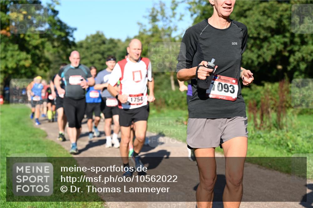 27.09.2026 - 35. Volkslauf durch das schöne Alstertal Dr. Thomas Lammeyer http://msf.ph/oto/10562022 27.09.2026 10:06:29 Laufen 093, 1754 meine-sportfotos.de