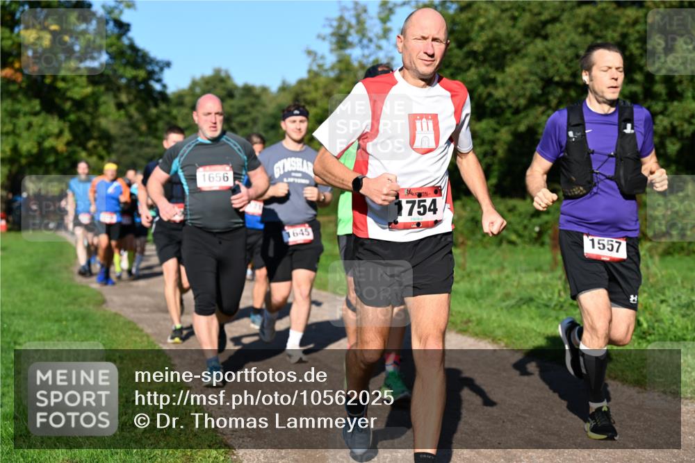 27.09.2026 - 35. Volkslauf durch das schöne Alstertal Dr. Thomas Lammeyer http://msf.ph/oto/10562025 27.09.2026 10:06:29 Laufen 70, 1656, 754, 1557 meine-sportfotos.de